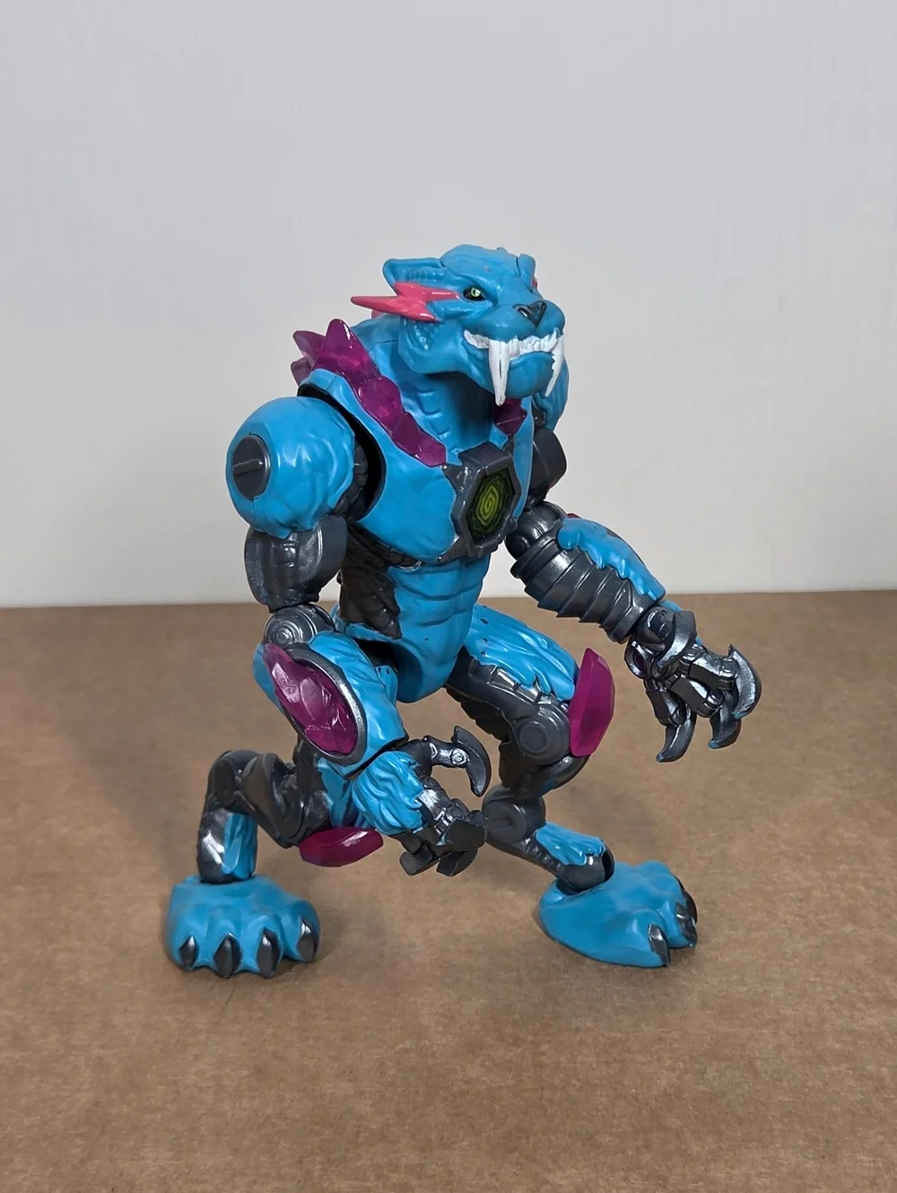 Mr Beast Lab Mutators Gold, Stealth Panther Action Figures 6 inch